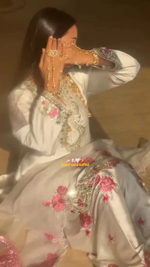 Luxury_Crepe_Silk_Kurta_Pant_Set_With_Heavy_Embroidery_Eid_Traditional_Occasion_Wear