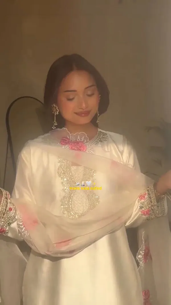 Luxury_Crepe_Silk_Kurta_Pant_Set_With_Heavy_Embroidery_Eid_Traditional_Occasion_Wear