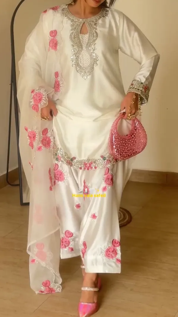 Luxury_Crepe_Silk_Kurta_Pant_Set_With_Heavy_Embroidery_Eid_Traditional_Occasion_Wear