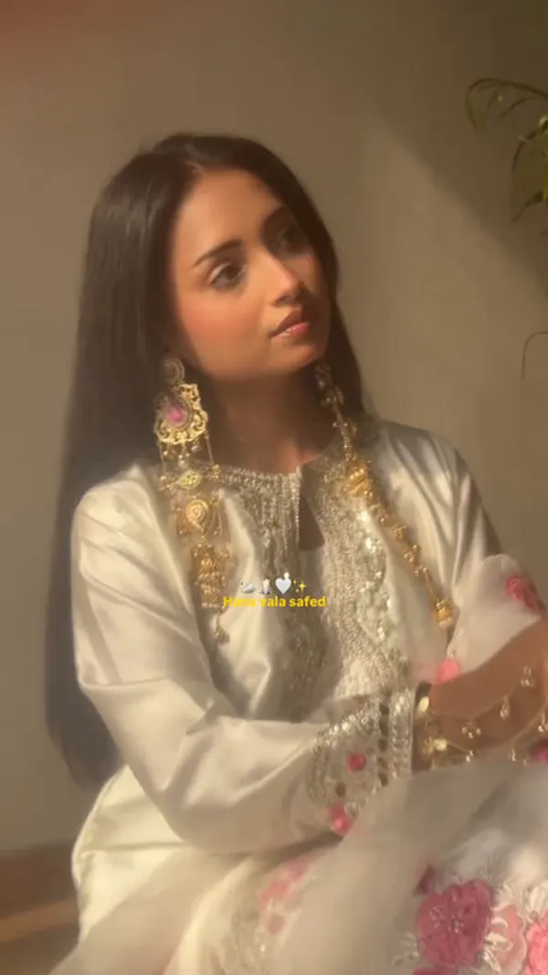 Luxury_Crepe_Silk_Kurta_Pant_Set_With_Heavy_Embroidery_Eid_Traditional_Occasion_Wear