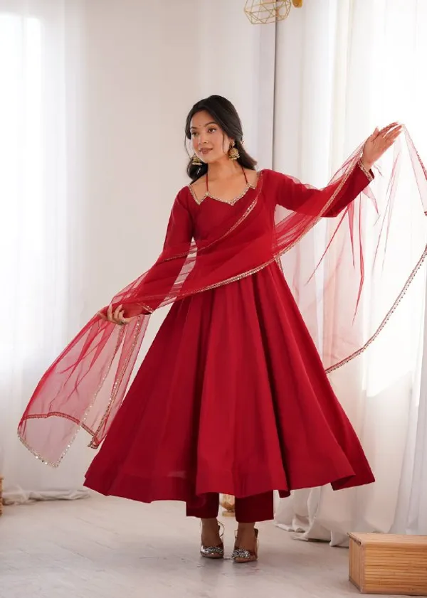Royal_Roman_Silk_Chanderi_Anarkali_Gown_Set