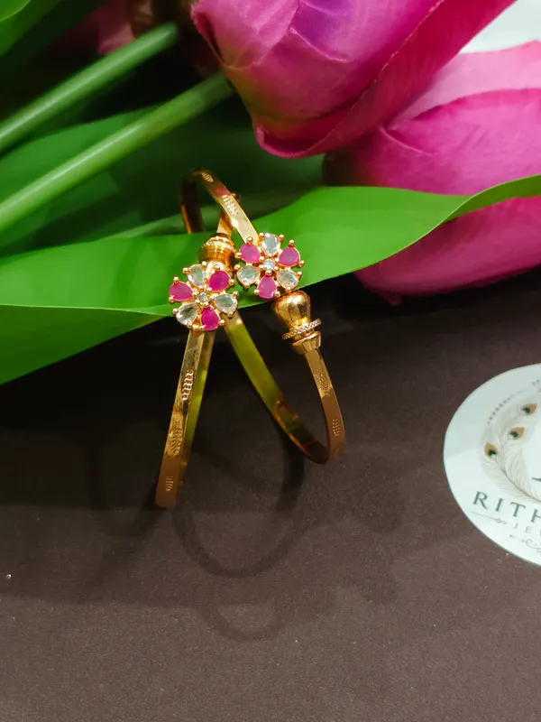 Gold_Tone_Floral_Stone_Bangle_Set_for_Women