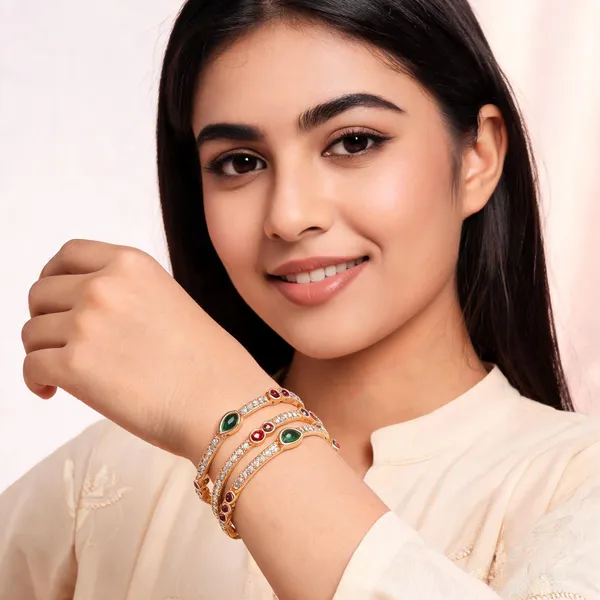 Gold_Tone_Stone_Studded_Bangles_Set_For_Women_(_Pack_Of_4_)