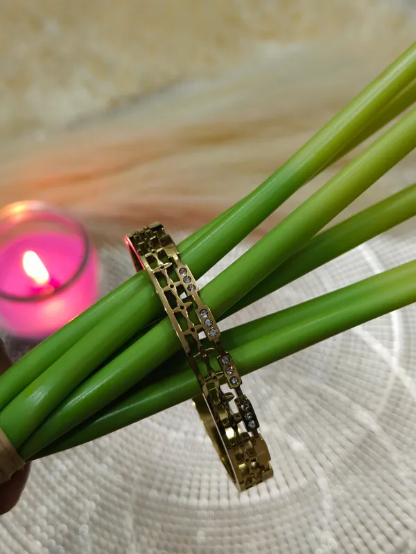 Gold_Tone_Geometric_Link_Bracelet