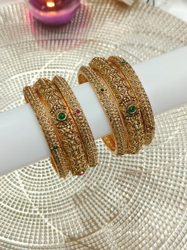 Gold_Tone_Traditional_Embellished_Bangles_for_Women