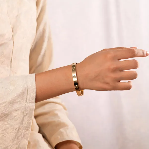 Gold_Tone_Metal_Cuff_Bracelet-Anti_Tarnish