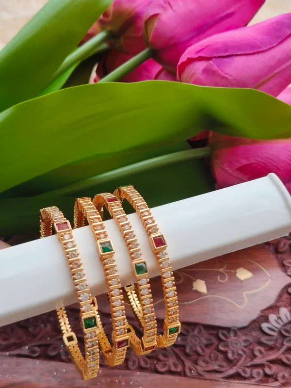 Ruby_Emerald_Crown_Bangles_(_Pack_Of_4_)