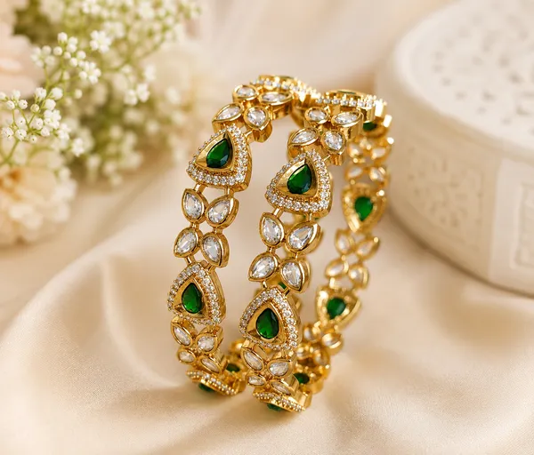 Emerald_Royale_AD_bangle