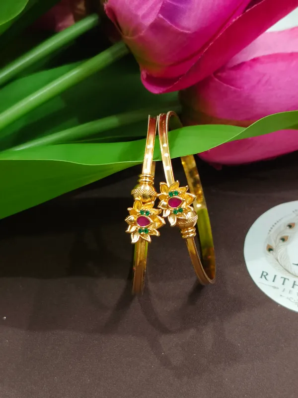 Gold_Tone_Floral_Stone_Studded_Bangles_for_Women