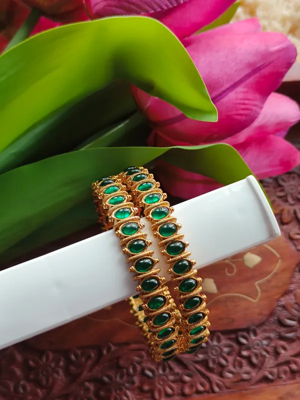 Green_Stone_Navarathna_Bangle_Set_For_Women