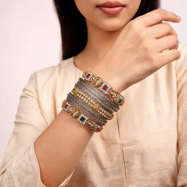 Grey_And_Gold_Tone_Embellished_Bangle_Set-1_hand