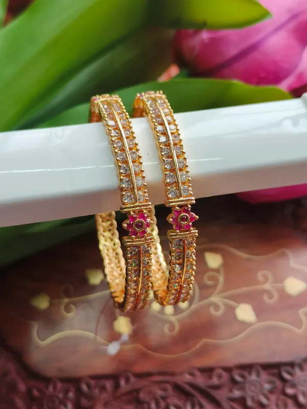 Ruby_Royale_AD_Stone_Bangles_(Pack_of_2)