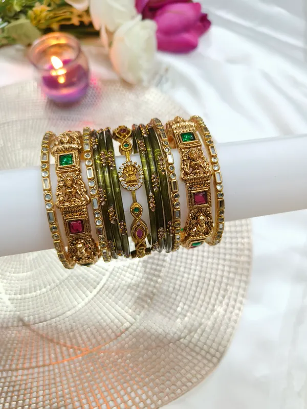 Lakshmi_Gold_Tone_Embellished_Bangle_combo_for_Women