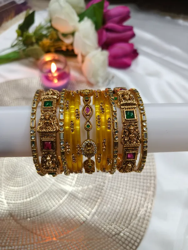 Lakshmi_Gold_Tone_Embellished_Bangle_combo_for_Women
