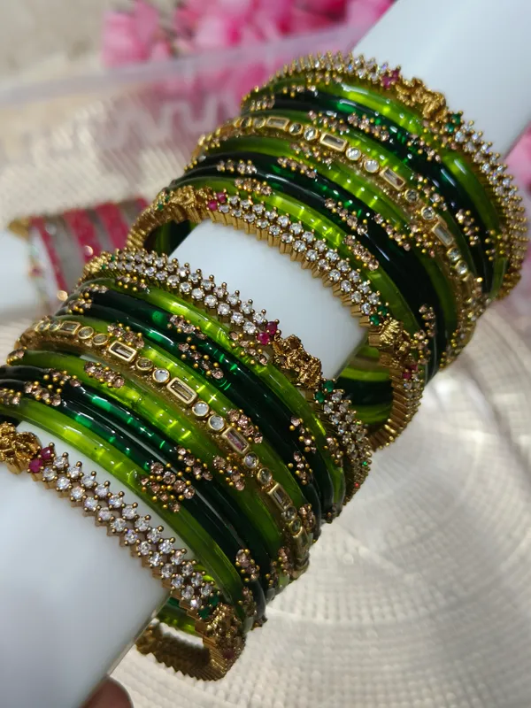 Green_Embellished_Bangle_Set_For_Women