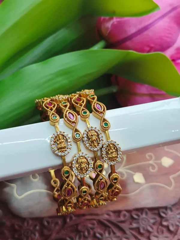 Lakshmi_Jyoti_Stone_Bangles_(pack_of_4_)