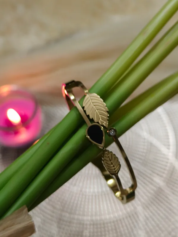 Gold_Tone_Metal_Leaf_Bracelet_For_Women