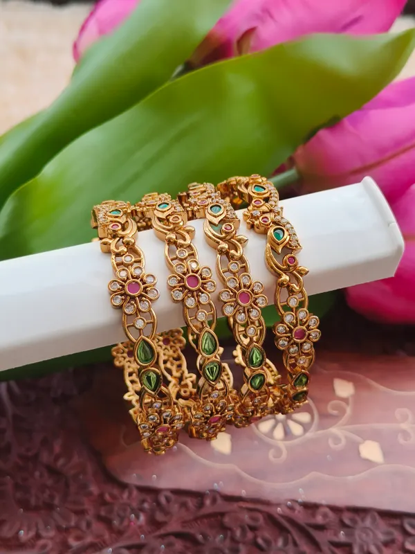 Peacock_Floral_Design_Bangle_Set_(Pack_Of_2)