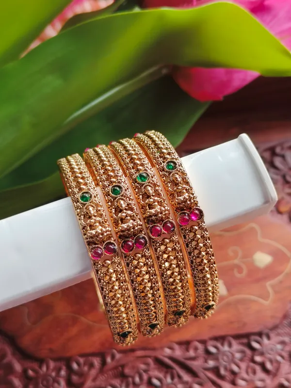 Lakshmi_Antique_Bangles_For_Women_(_Pack_Of_4_)