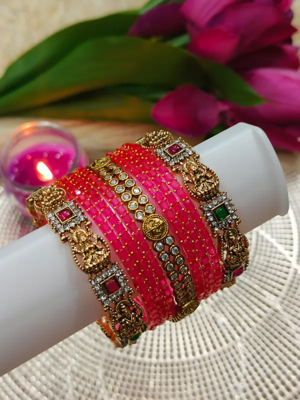 Pink_Traditional_Embellished_Bangle_Set-1_hand