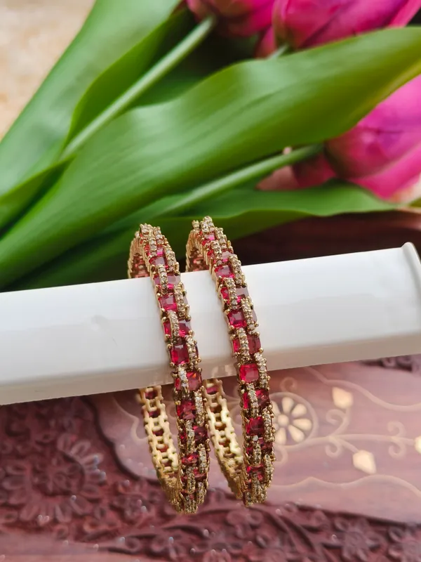 Gold_Tone_Red_Stone_Embellished_Bangles_For_Women_(_Pack_Of_2_)
