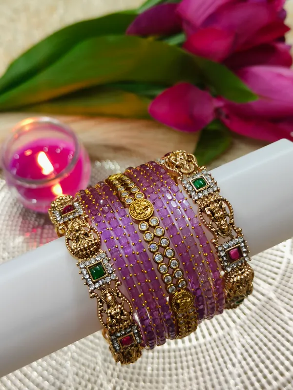 Purple_Traditional_Stone-Studded_Bangles_Set-1_hand