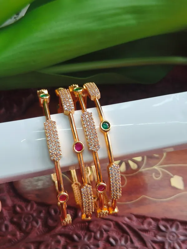 Royal_Duo_Stone_Bangles_(pack_of_4)