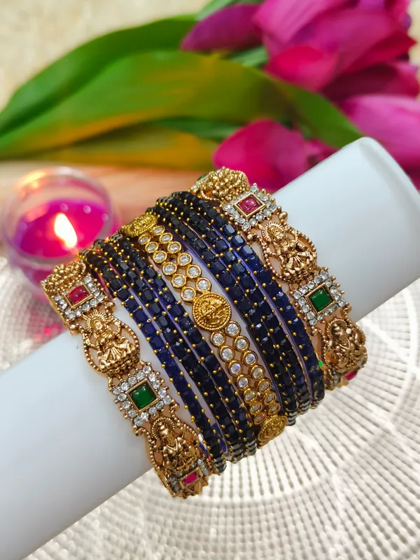 Blue_Beaded_Traditional_Bangles_Set-1_hand