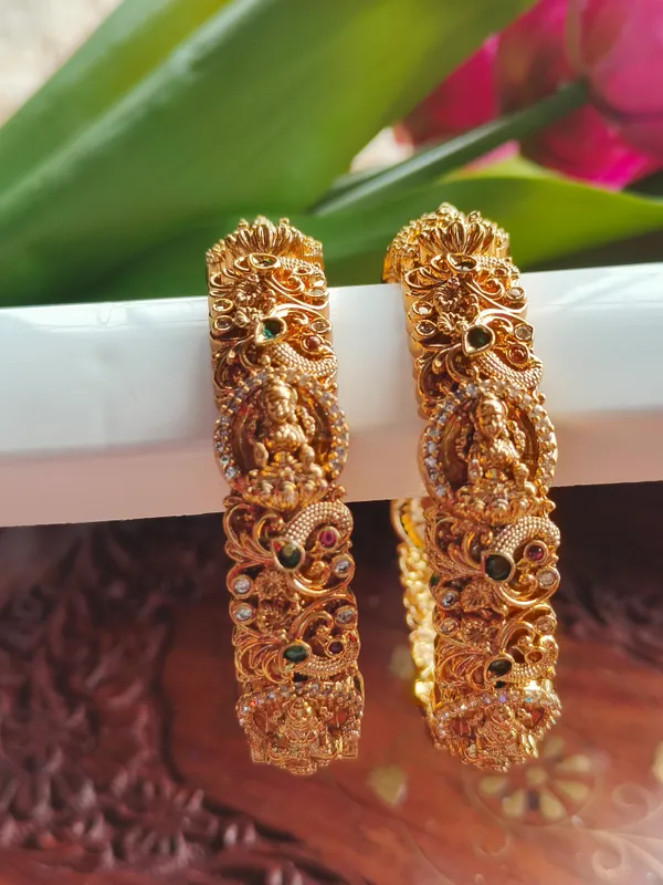 Gold_Tone_Embellished_Openable_Kada_Bangles_For_Women_(_Pack_Of_2_)