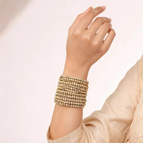 Cream_tone_flower_glass_Bangles_(1_Dozen)