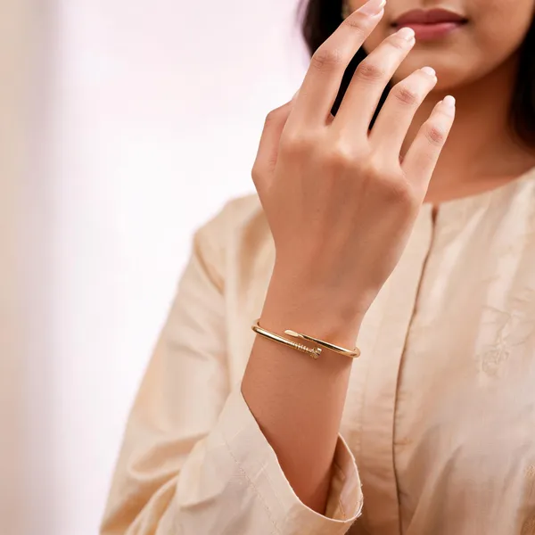 Gold_Tone_Peacock_Bangles_(_Pack_Of_4_)