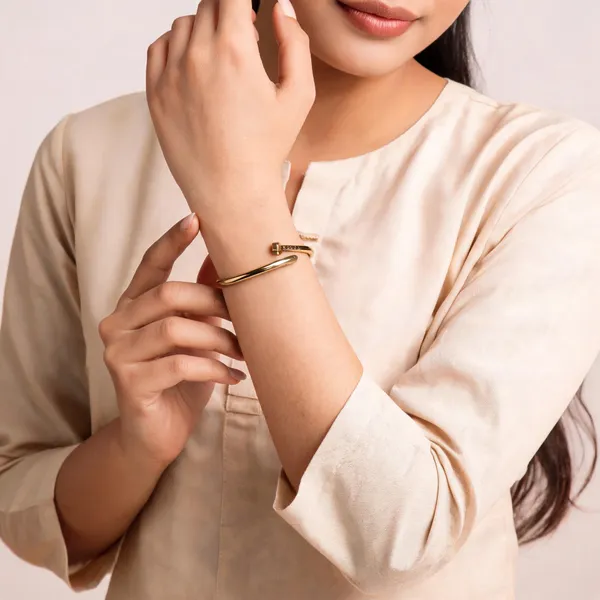 Gold_Tone_Metal_Cuff_Bracelet_For_Women