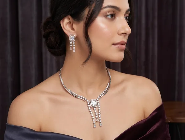 Premium_Royal_Modern_All_Pure_White_American_Diamond_Studded_Hasli_Designed_Star_Dew_Drop_Necklace_Set
