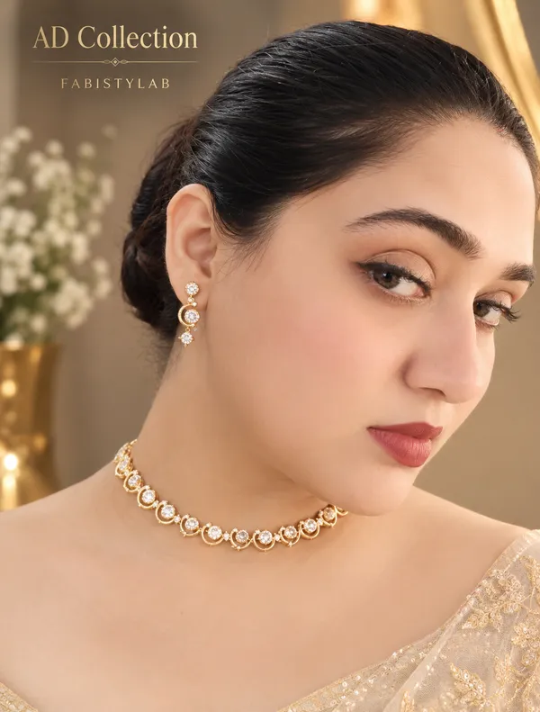 Single-Line_Choker_with_Drop_Earrings