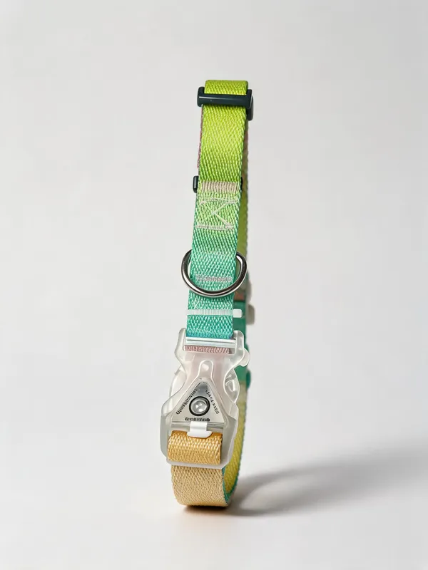 Nylon_Adjustable_LED_Light_Collar_For_Dogs_And_Cats