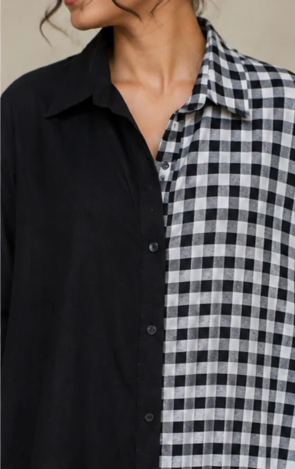 Black_And_White__Checked_Handloom_Cotton_Relaxed_Shirt_Dress_For_Women