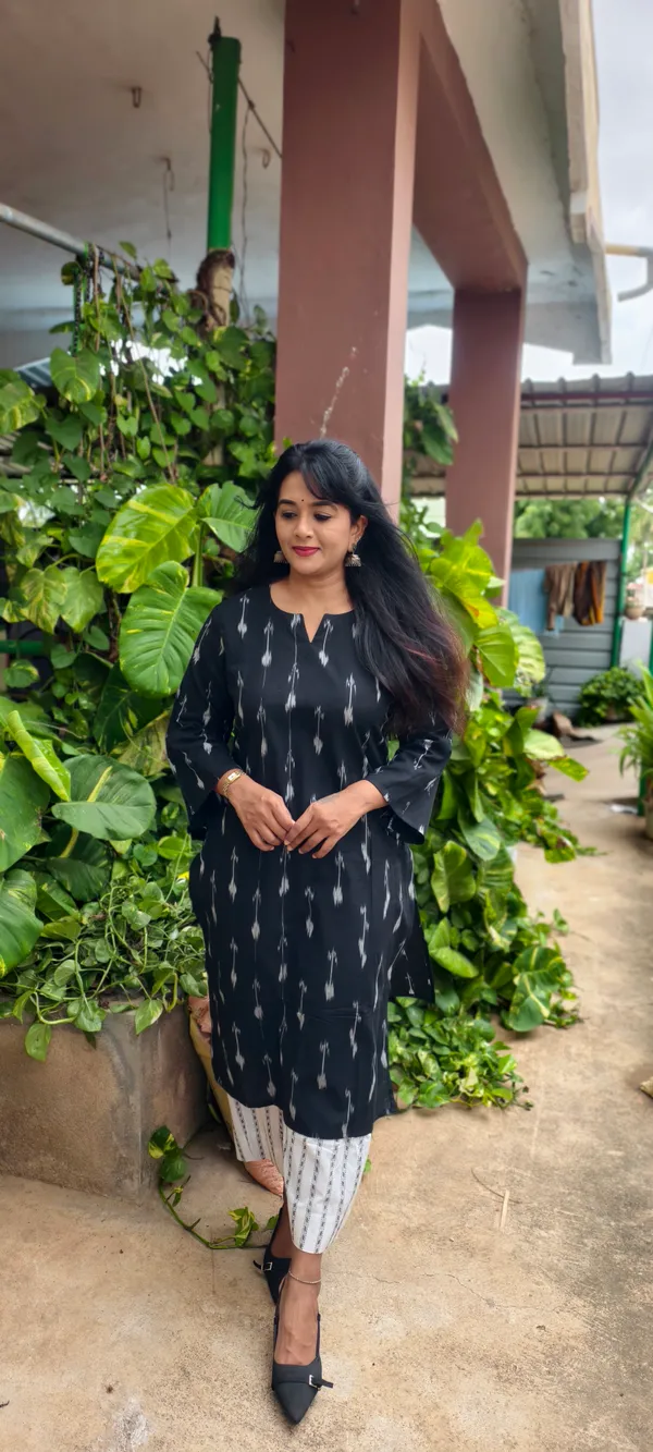 Black_Ikkat_Handloom_Cotton_Straight_Kurta_Set_For_Women