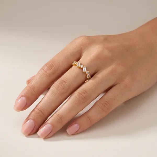 Gold_Brass_Cz_Crystal_Embellished_Band_Ring_For_Women