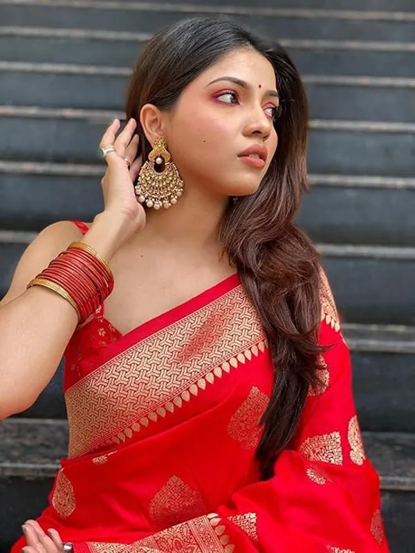 Red_Woven_Banarasi_Style_Saree_For_Women