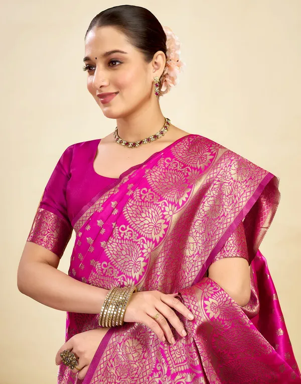 Magenta_Banarasi_Silk_Saree_For_Women