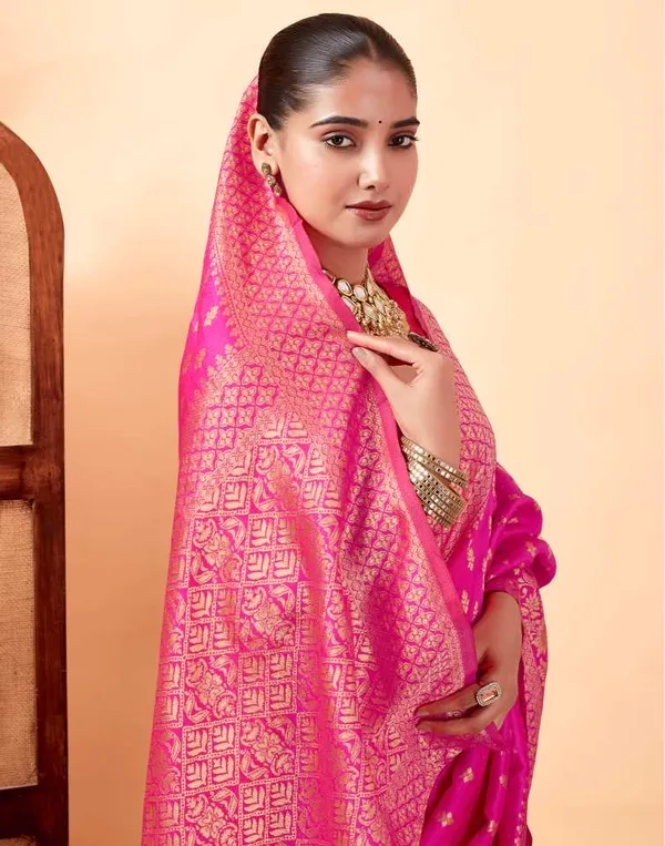 Pink_Woven_Saree_For_Women