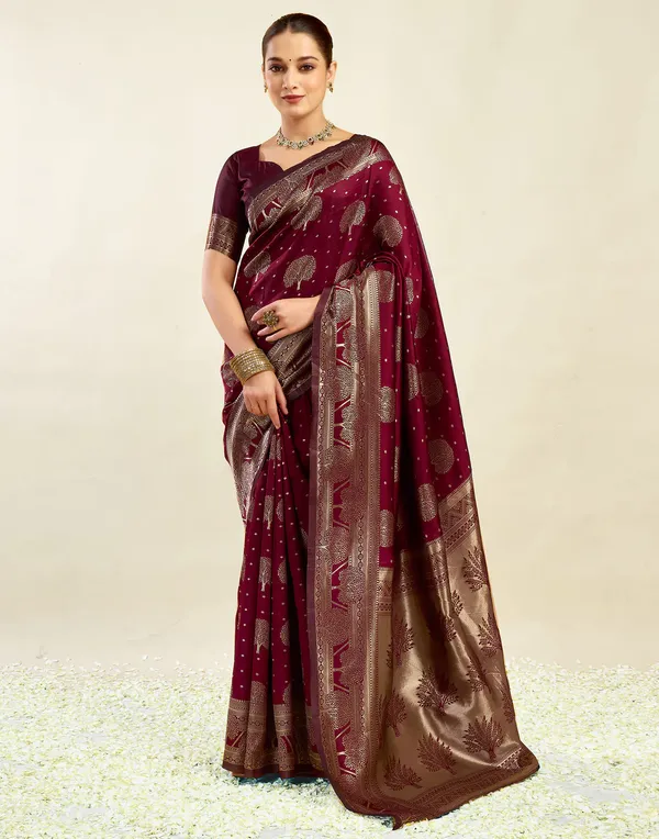 Maroon_Woven_Floral_Saree_For_Women