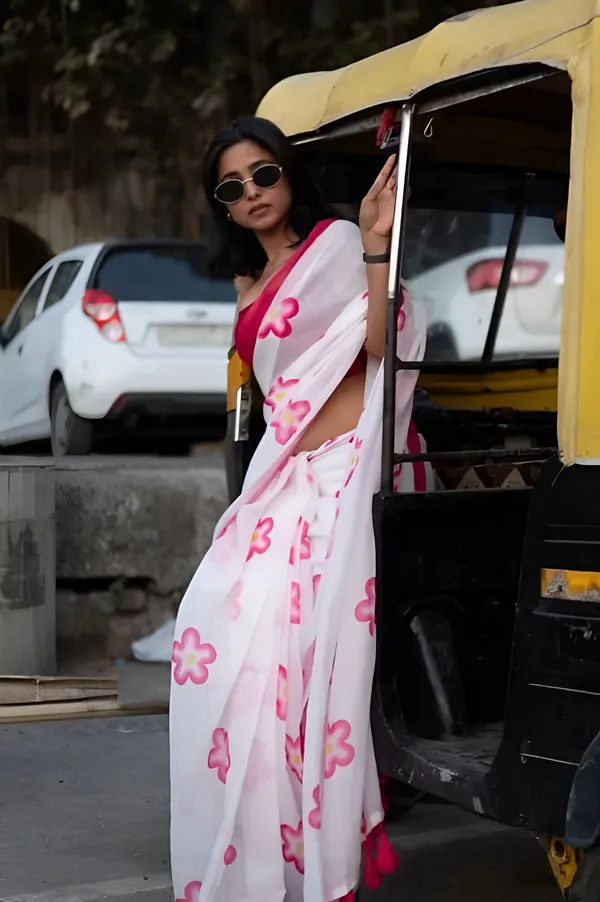 White_Floral_Print_Saree_For_Women