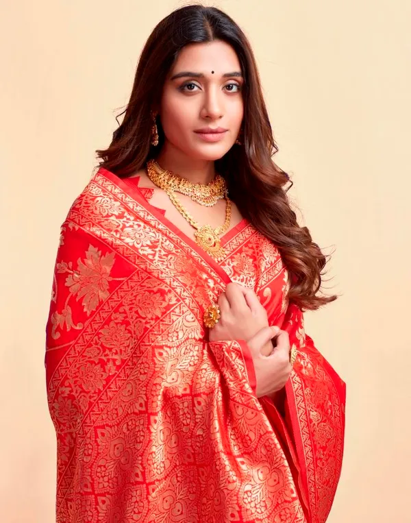 Red_Banarasi_Silk_Saree_For_Women