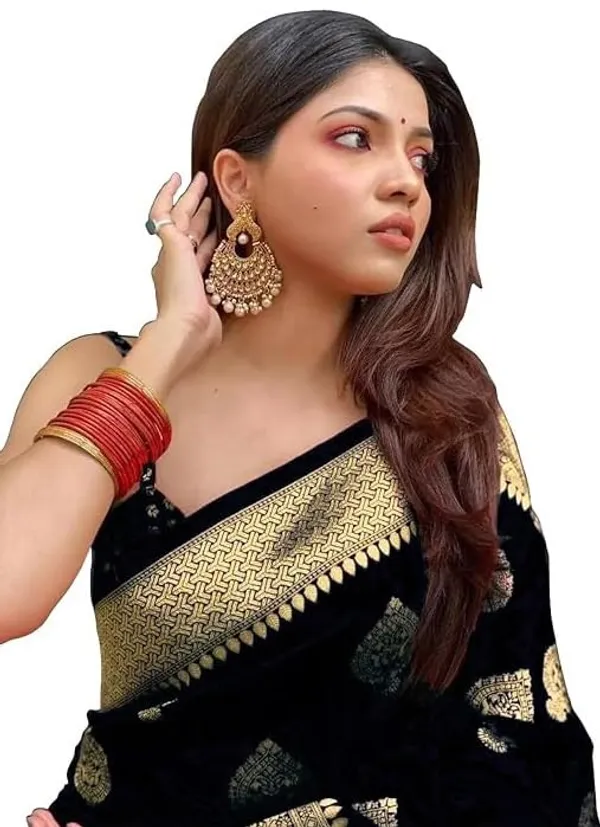 Black,_Gold_Banarasi_Silk_Saree_For_Women