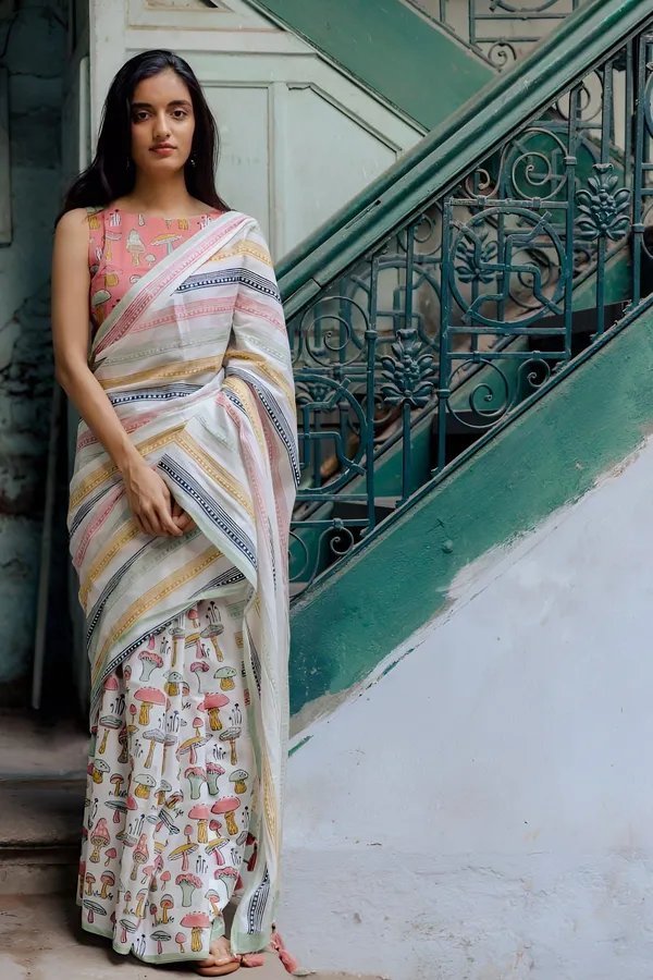 White_Multicolour_Printed_Saree_For_Women