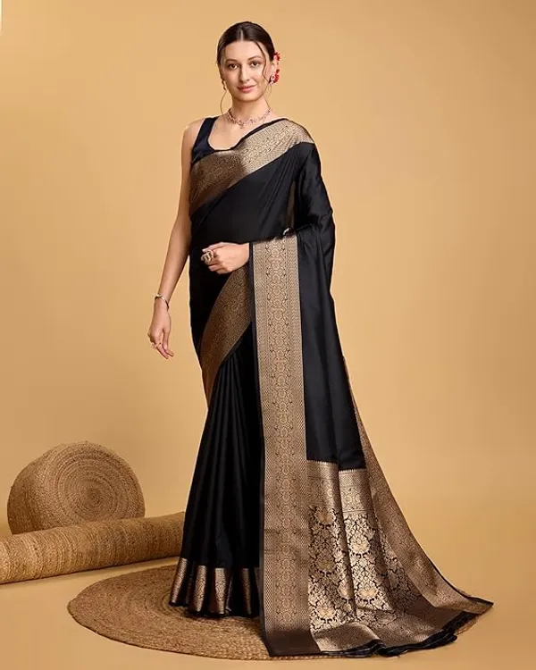 Black_Gold_Border_Woven_Saree_For_Women