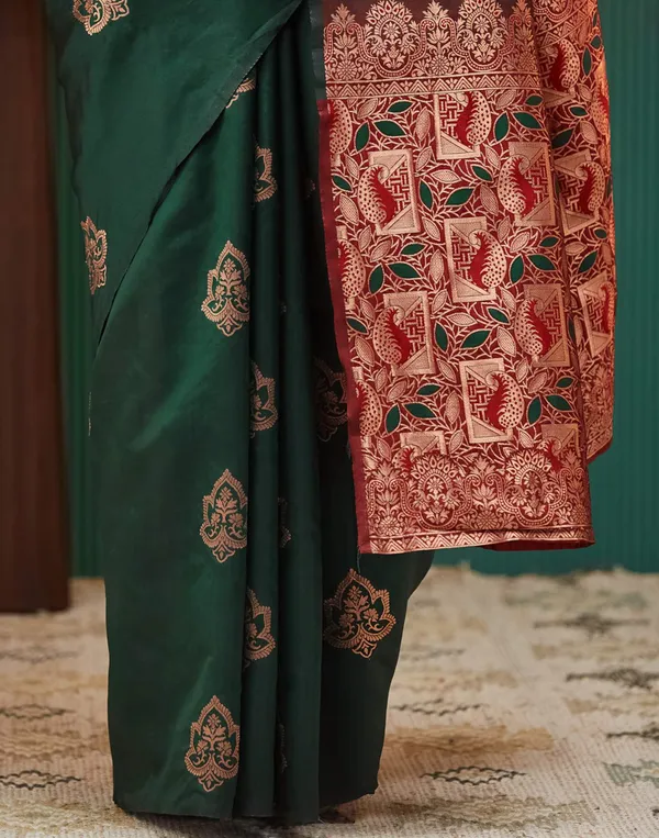 Green_And_Red_Banarasi_Silk_Saree_For_Women