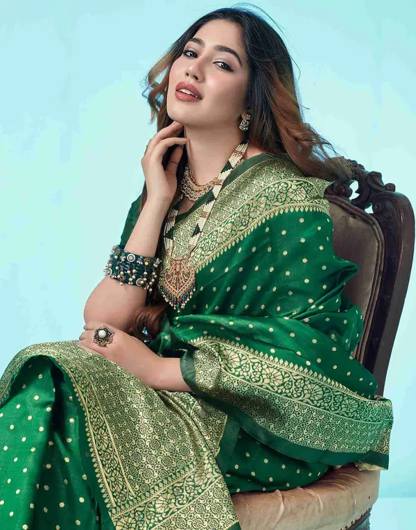 Green_Zari_Border_Saree_For_Women