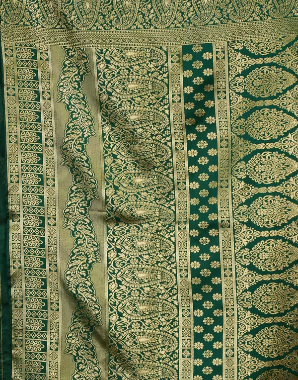 Green_Gold_Print_Saree_For_Women